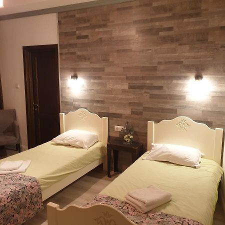 Bizant Boutique Hotel Bacău Eksteriør billede