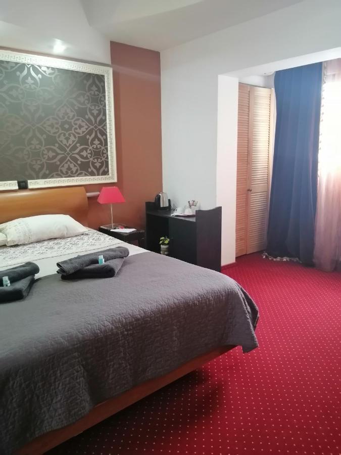 Bizant Boutique Hotel Bacău Eksteriør billede